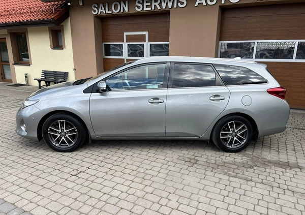 Toyota Auris cena 47900 przebieg: 105000, rok produkcji 2014 z Gniewkowo małe 277